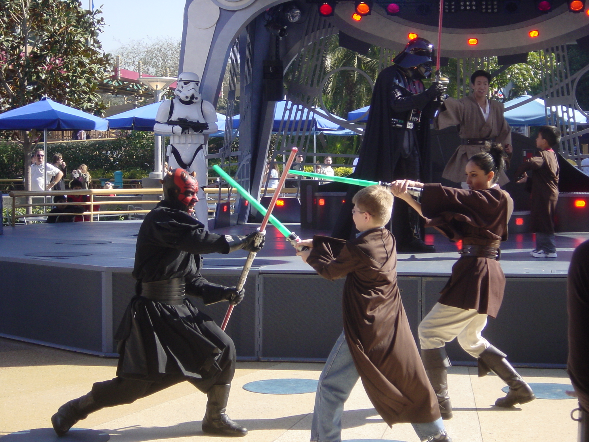 Disneyland with Cross 046.jpg